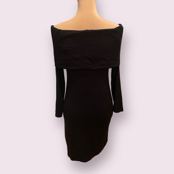 Aritzia | Women’s | Wilfred Free Black Off The Shoulder Dress | Size: M - Picture 5 of 8